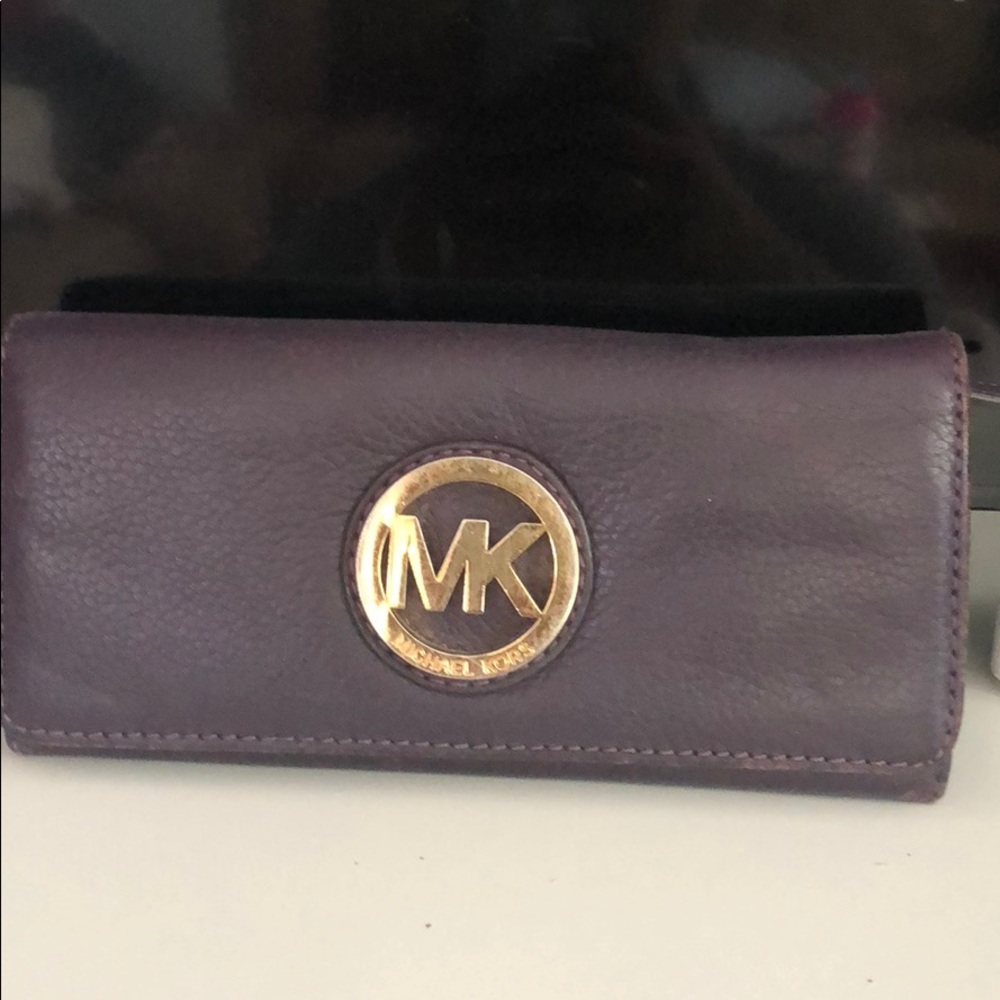 Michael kors wallet